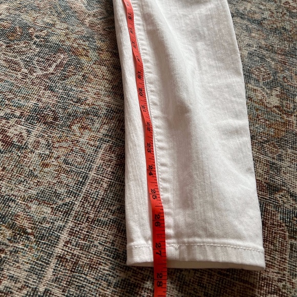 Nine West Cropped White Jeans Size 10 - Picture 3 of 7